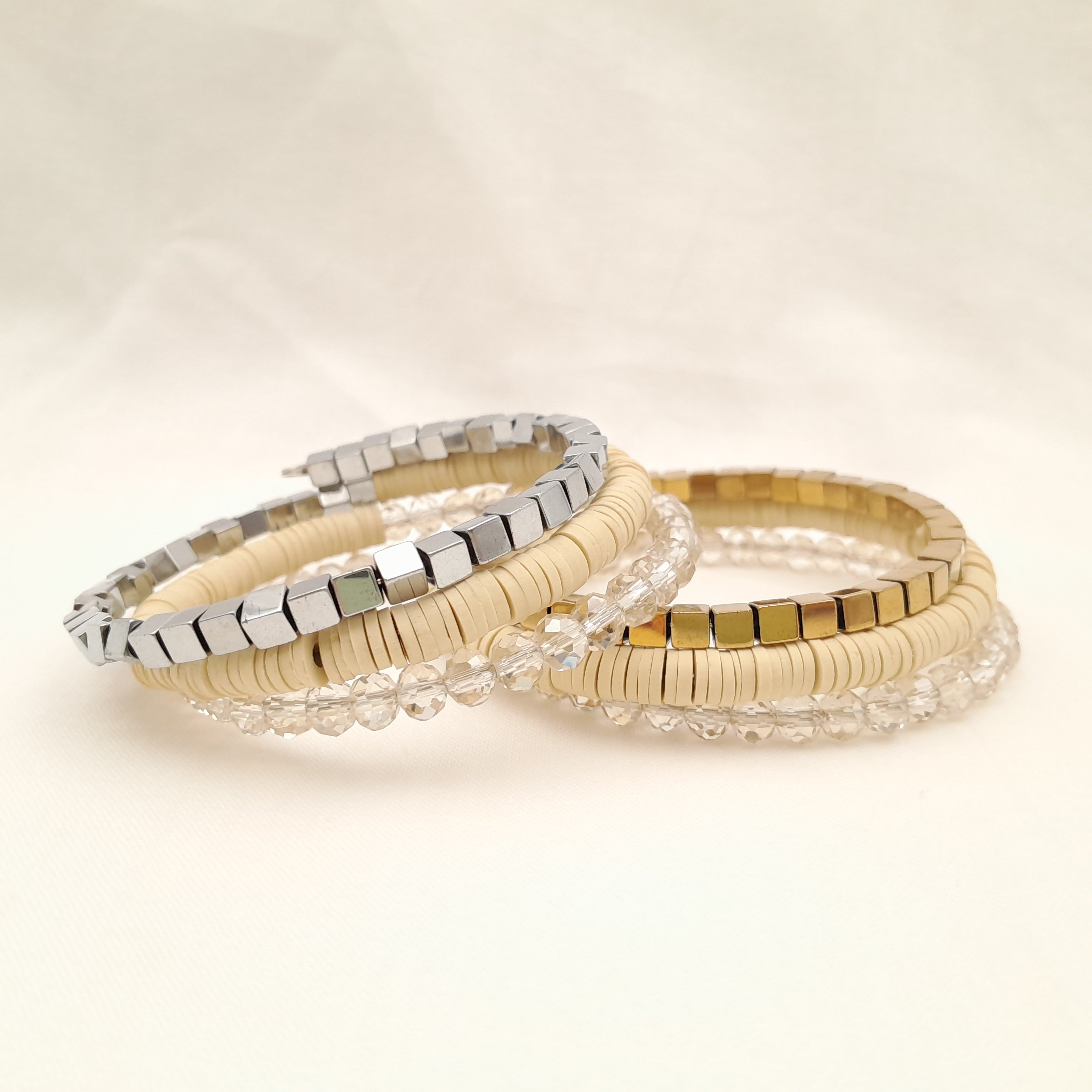 Rani Coil Bracelet - Natural